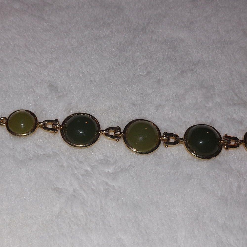 Elegant Gold and Green Bracelet